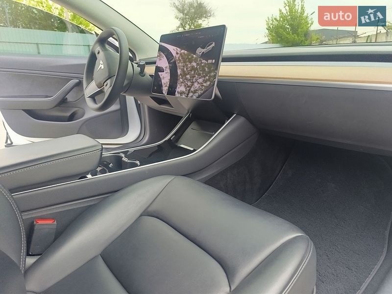 Седан Tesla Model 3 2019 в Белой Церкви