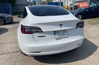 Седан Tesla Model 3 2018 в Києві