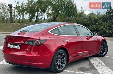 Седан Tesla Model 3 2019 в Києві