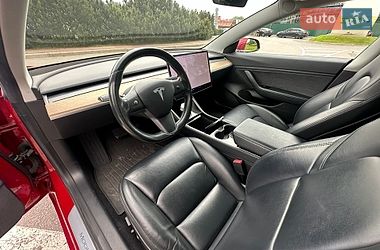 Седан Tesla Model 3 2019 в Києві