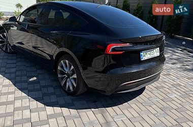 Седан Tesla Model 3 2024 в Звягеле