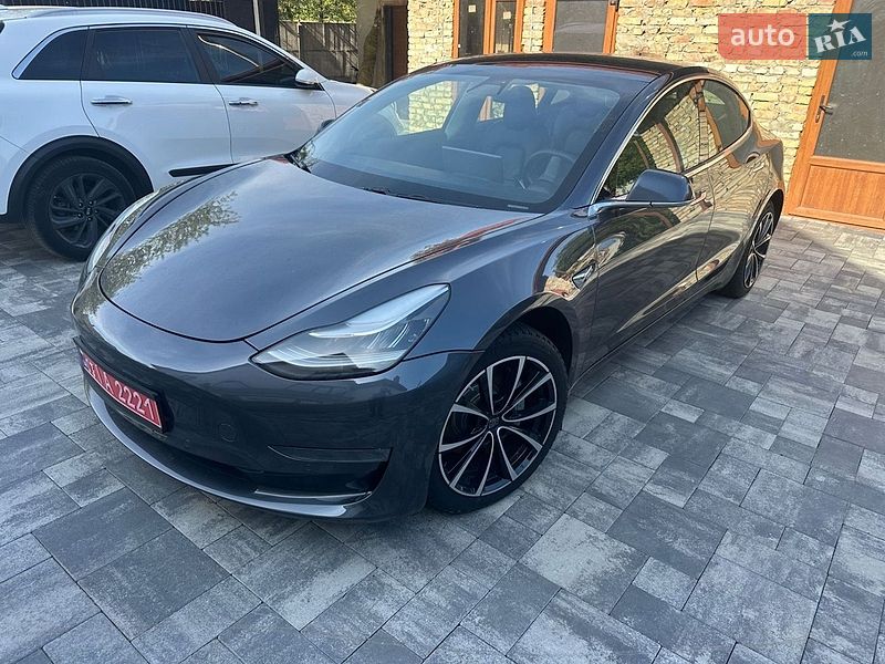 2019 Tesla Model-3, VIN 5YJ3E7EB1KF382724:plate — фото 1 (autoria)
