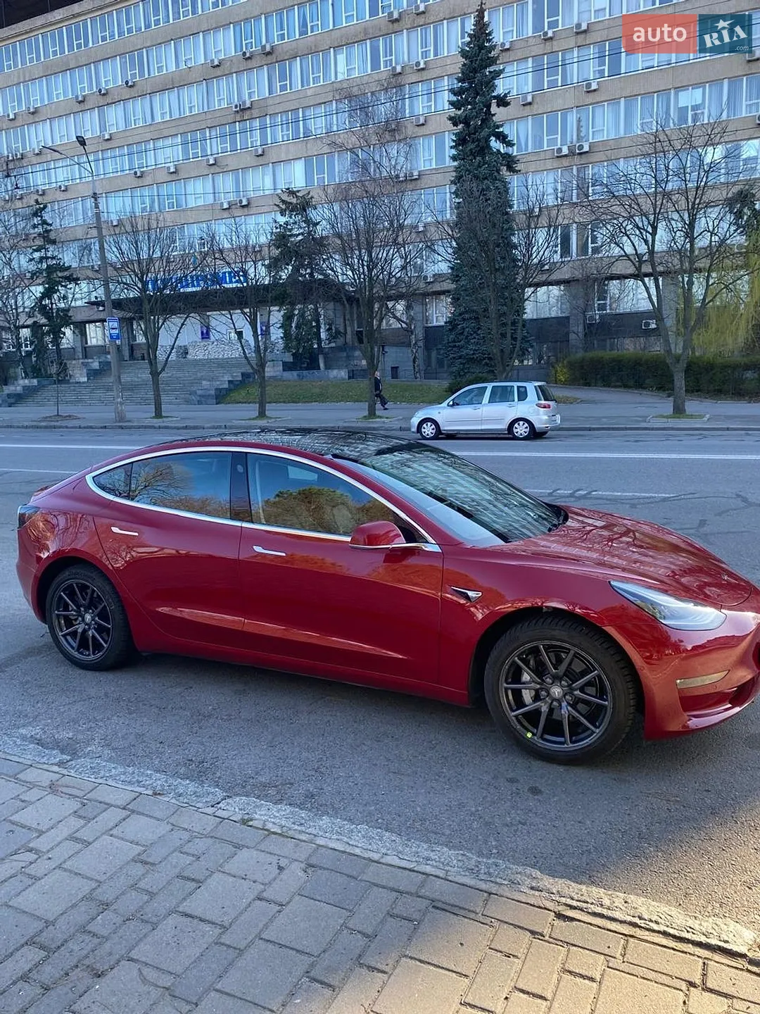 2019 Tesla Model 3 - мініатюра 4