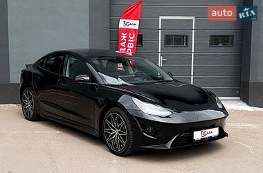 Седан Tesla Model 3 2022 в Києві