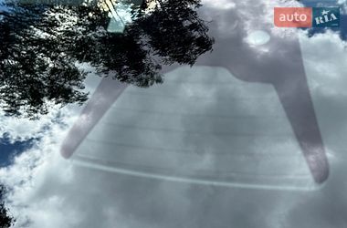 Седан Tesla Model 3 2023 в Киеве