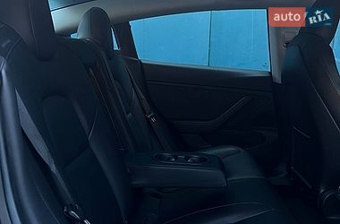 Седан Tesla Model 3 2019 в Одесі