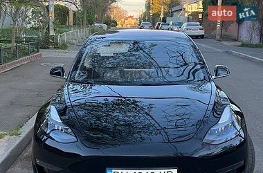 Седан Tesla Model 3 2019 в Одесі