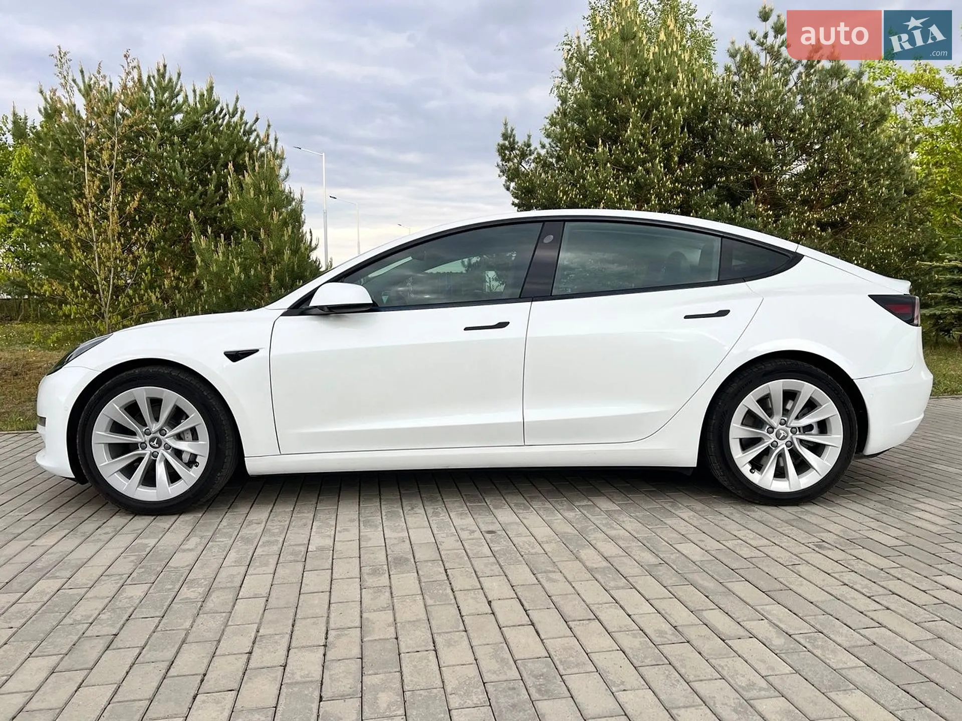 2022 Tesla Model 3 - мініатюра 2