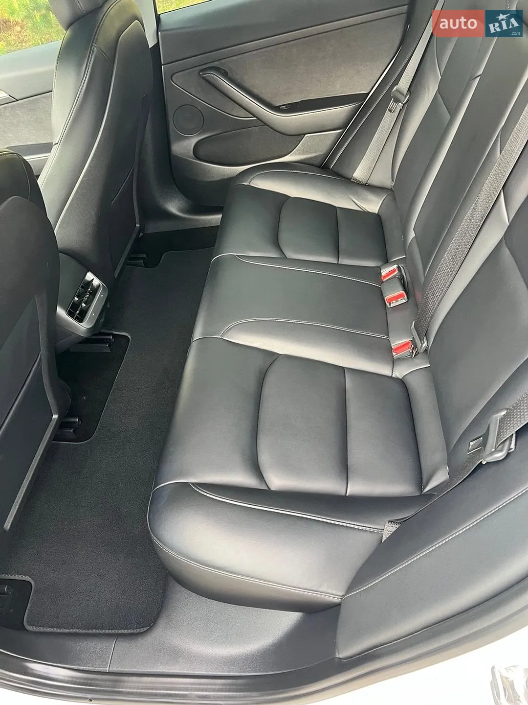 2022 Tesla Model 3 - мініатюра 14