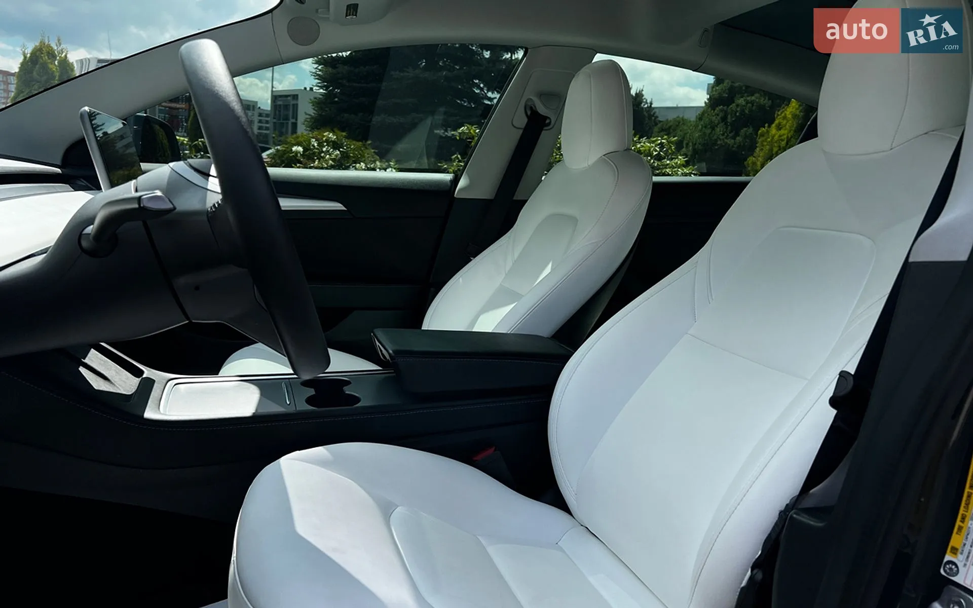 2022 Tesla Model 3 - мініатюра 9