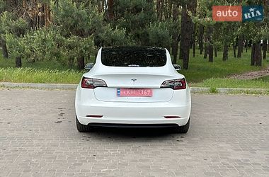 Седан Tesla Model 3 2018 в Кременчуці