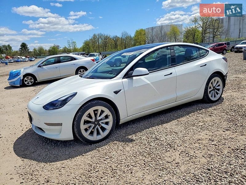 Tesla Model 3 2022