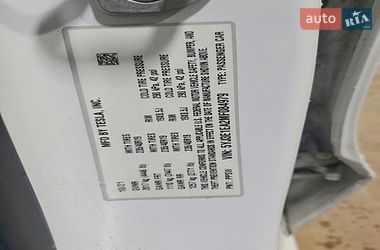 Седан Tesla Model 3 2021 в Львові