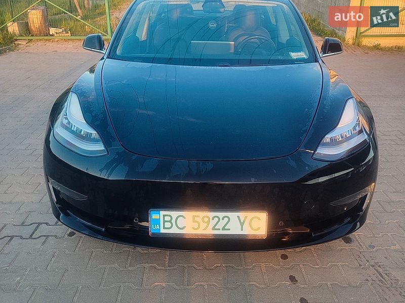 Tesla Model 3 2018