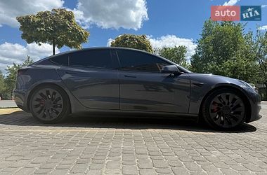 Седан Tesla Model 3 2021 в Львові