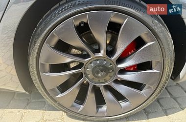 Седан Tesla Model 3 2021 в Львові
