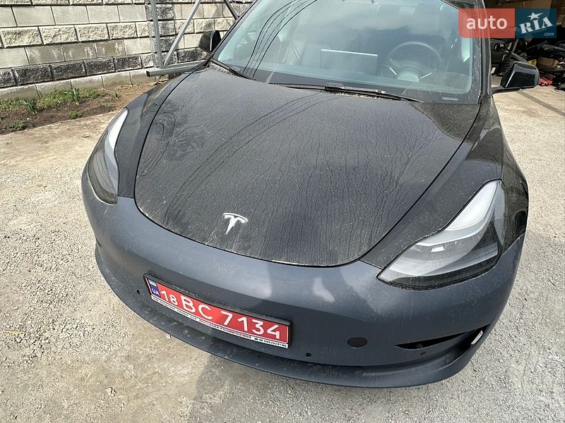 Седан Tesla Model 3 2022 в Києві