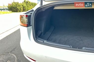 Седан Tesla Model 3 2022 в Киеве