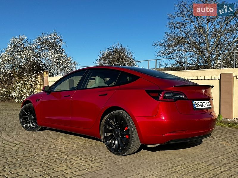 Седан Tesla Model 3 2022 в Одессе