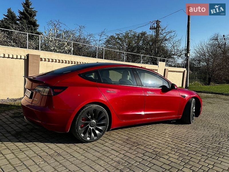 Седан Tesla Model 3 2022 в Одессе