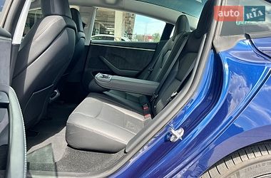 Седан Tesla Model 3 2024 в Киеве