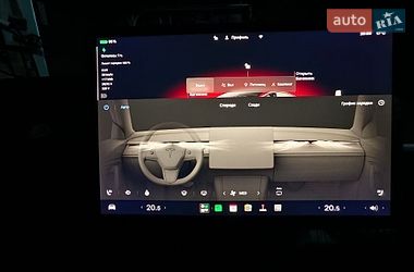 Седан Tesla Model 3 2022 в Вишгороді