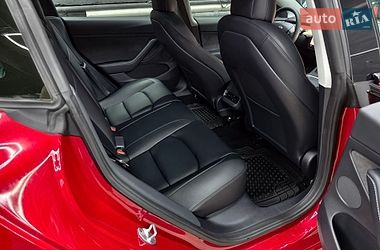 Седан Tesla Model 3 2022 в Вишгороді