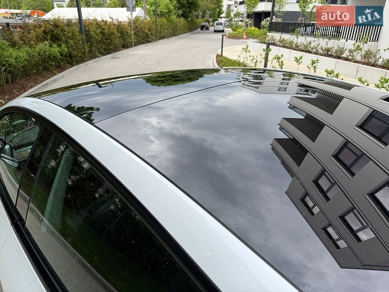 Седан Tesla Model 3 2020 в Києві