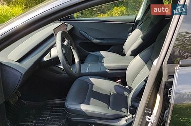 Седан Tesla Model 3 2025 в Полтаві