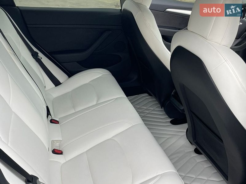 Седан Tesla Model 3 2021 в Харькове