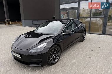 Седан Tesla Model 3 2018 в Тернополі