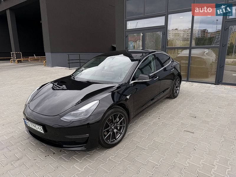 Tesla Model 3 2018