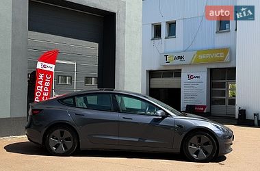 Седан Tesla Model 3 2023 в Киеве