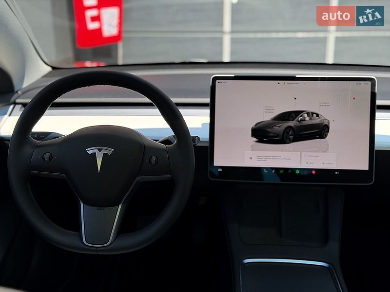 Седан Tesla Model 3 2023 в Киеве