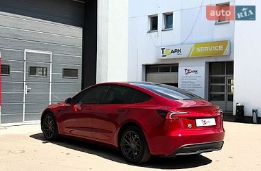 Седан Tesla Model 3 2024 в Києві