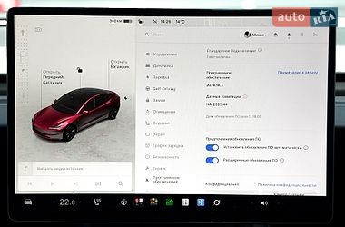 Седан Tesla Model 3 2024 в Києві