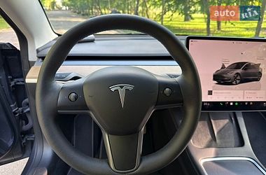 Седан Tesla Model 3 2022 в Киеве