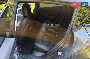 Седан Tesla Model 3 2022 в Киеве