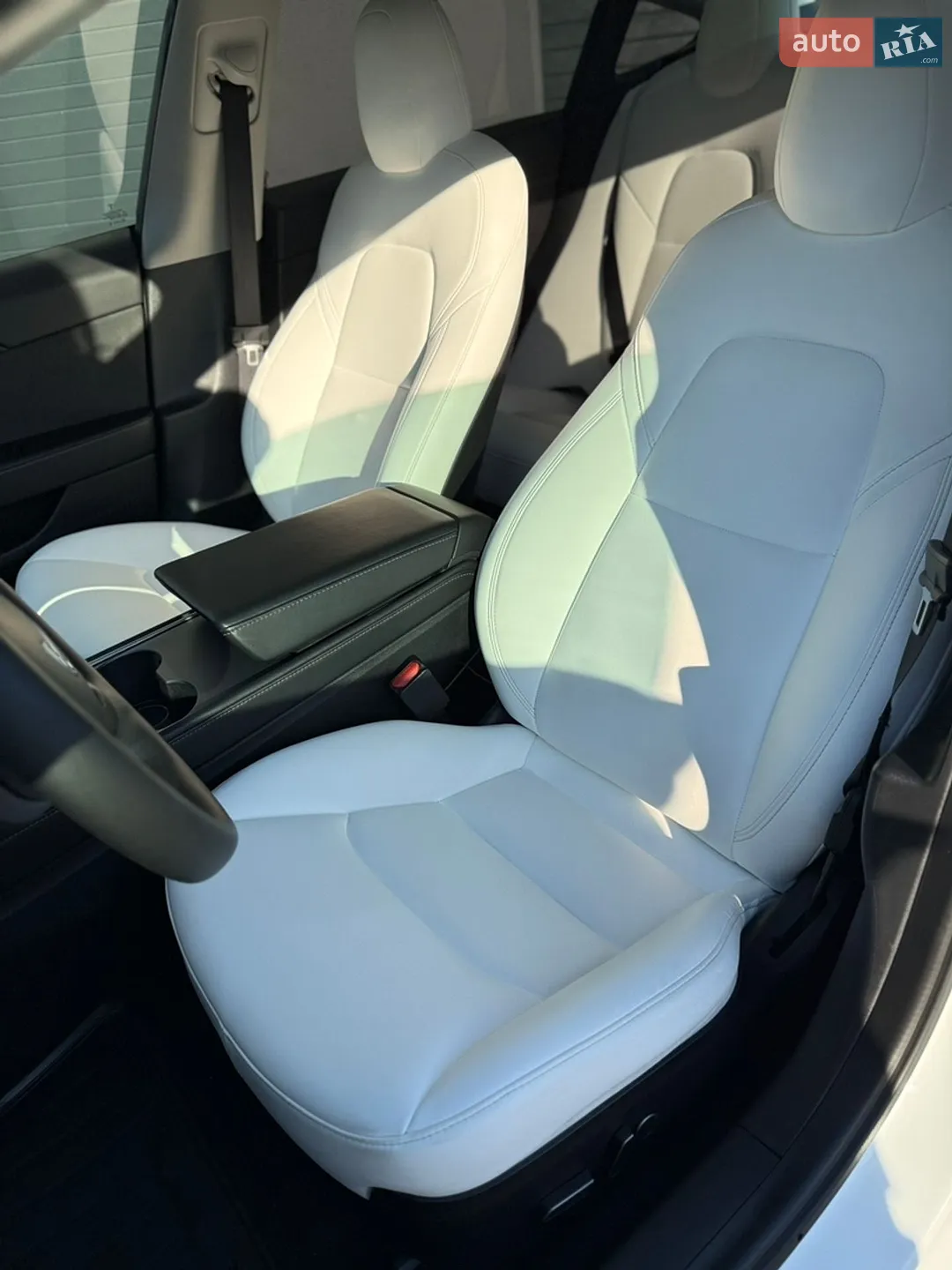 2022 Tesla Model 3 - мініатюра 12