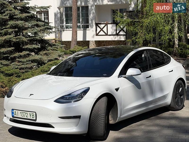 Седан Tesla Model 3 2019 в Киеве фото 3 Седан Tesla Model 3 2019 в Киеве