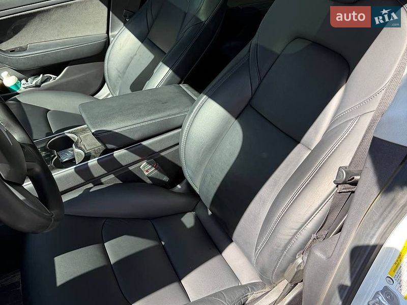 Седан Tesla Model 3 2019 в Киеве фото 11 Седан Tesla Model 3 2019 в Киеве