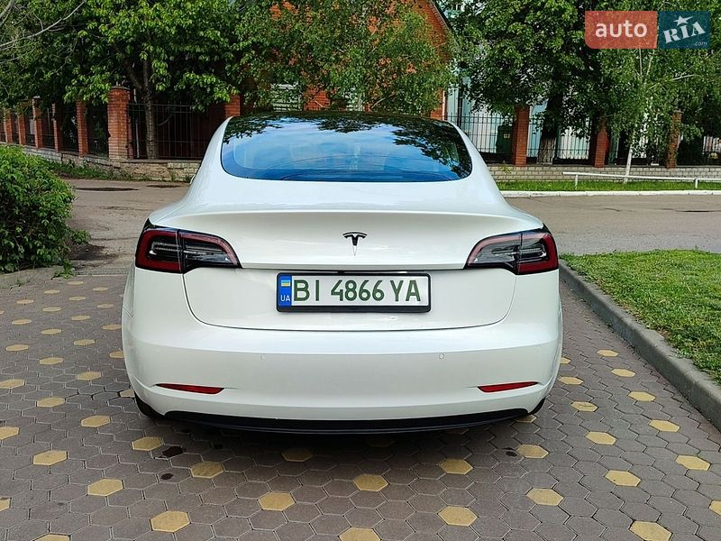 Седан Tesla Model 3 2021 в Полтаве