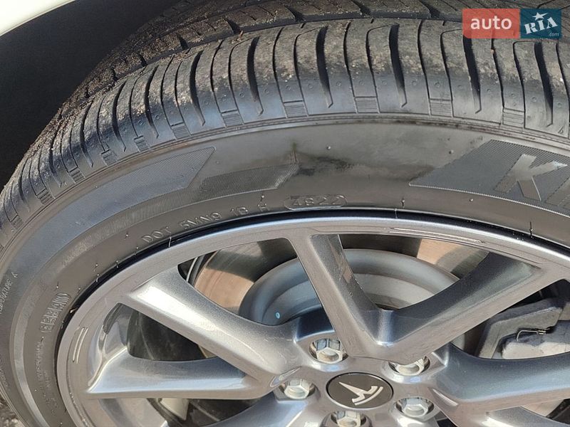 Седан Tesla Model 3 2021 в Полтаве