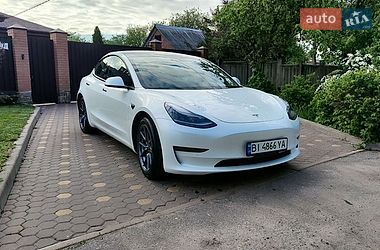 Седан Tesla Model 3 2021 в Полтаві