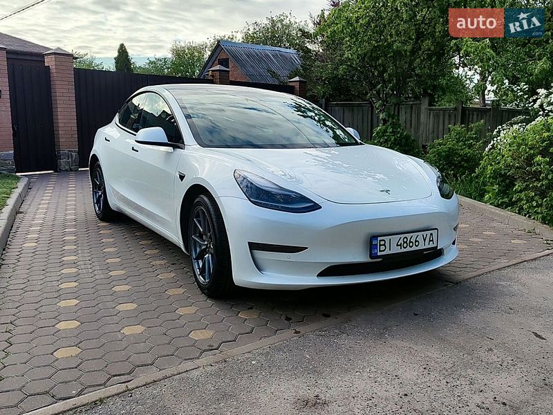 Tesla Model 3 2021