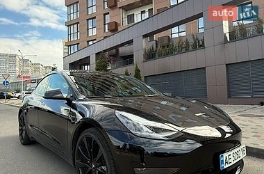 Седан Tesla Model 3 2022 в Днепре