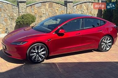 Седан Tesla Model 3 2024 в Стрые