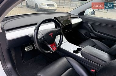 Седан Tesla Model 3 2018 в Луцьку
