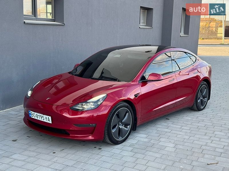 Tesla Model 3 2021