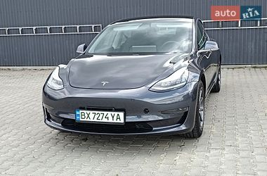 Седан Tesla Model 3 2020 в Кам'янець-Подільському